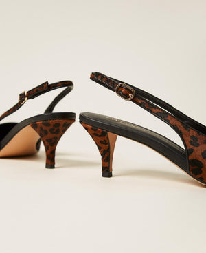 Sling back court shoes with animal print