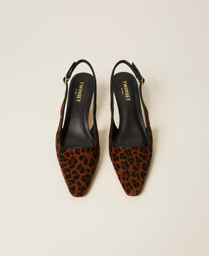 Sling back court shoes with animal print