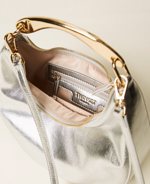 Croissant bag with metal handle