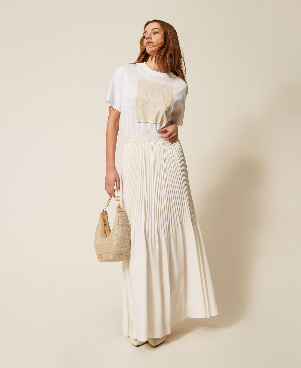 Pleated crêpe de Chine long skirt
