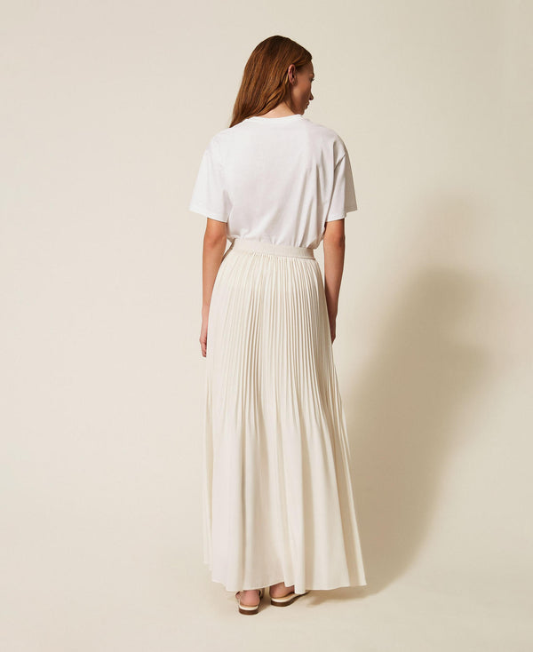Pleated crêpe de Chine long skirt