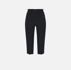 Trousers in lightweight crêpe and satin fabrics