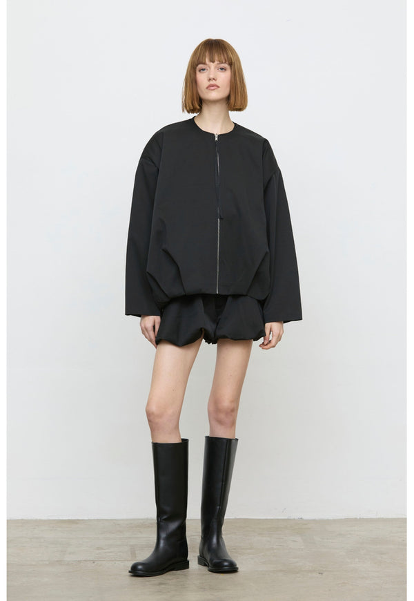 ELEH BUBBLE HEM BALLOON JACKET BLACK EFW260028