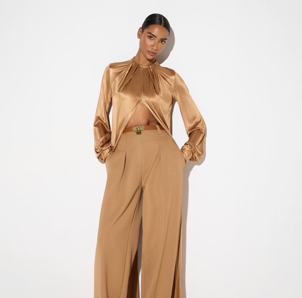 Blouse in shiny jersey fabric
