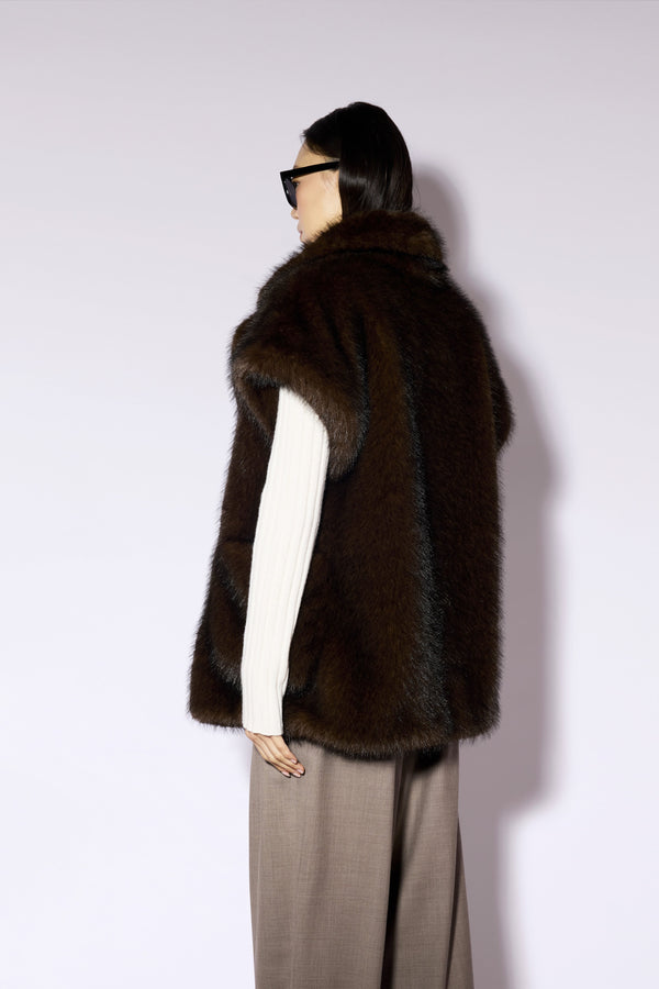 RIAN VEST
