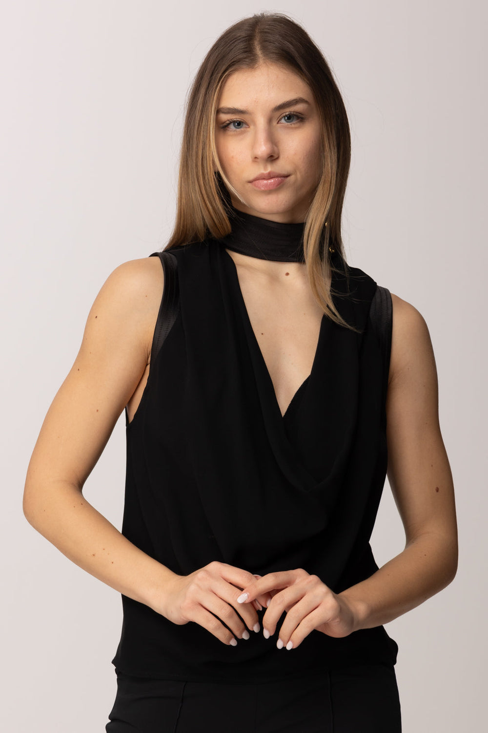 Elisabetta Franchi Top Smanicato In Georgette Di Viscosa