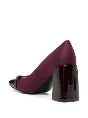 Love Moschino square-toe heart-detail pumps