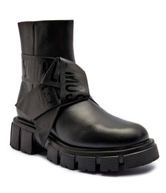 Leather ankle boots on a platform
